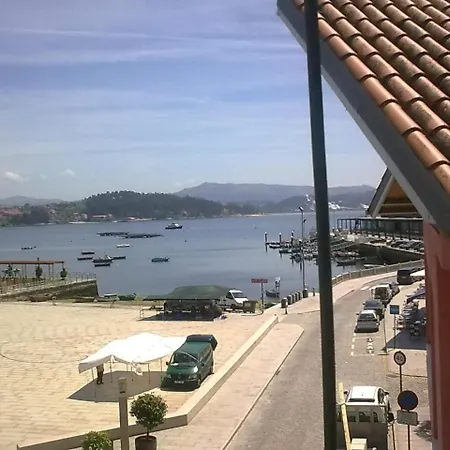 Hogar Del Puerto * Combarro